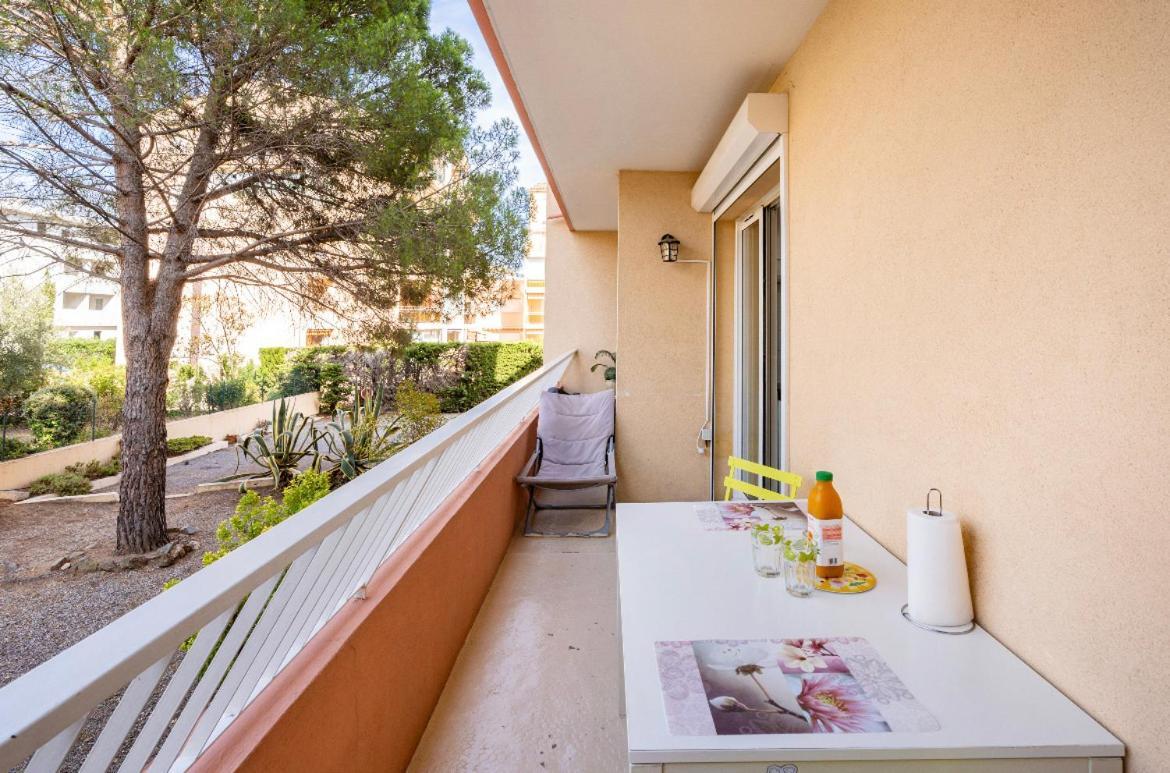 Joli T2 Tres Proche De La Plage De Fréjus 外观 照片